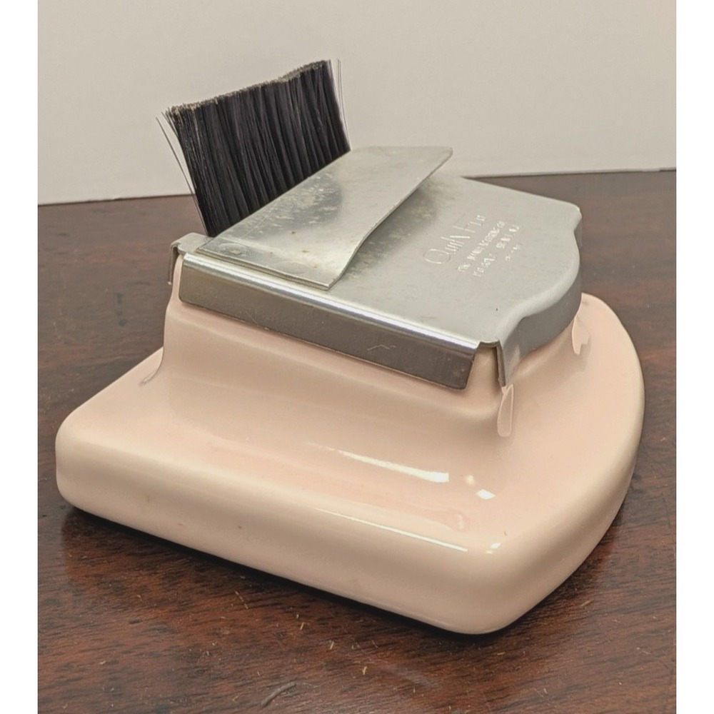 Vintage Quik Flo Envelope Stamp Moistener Pike Manufacturing Pink Desk Office